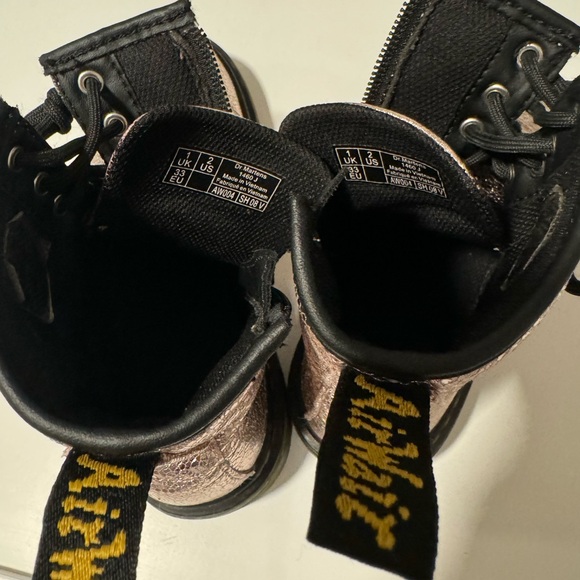 Dr. Martens boots 2Y - Picture 7 of 7